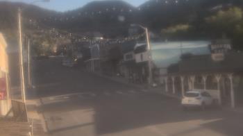 Weather camera view of Overland Hotel.