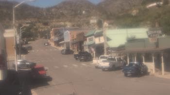 Weather camera view of Overland Hotel.