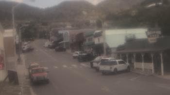 Weather camera view of Overland Hotel.