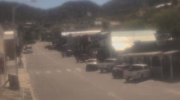 Weather camera view of Overland Hotel.