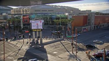 Weather camera view of Palomar Hotel.