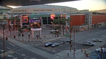 Weather camera view of Palomar Hotel.