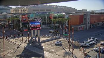 Weather camera view of Palomar Hotel.