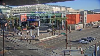 Weather camera view of Palomar Hotel.