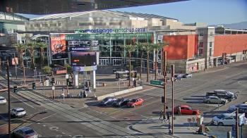 Weather camera view of Palomar Hotel.