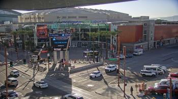 Weather camera view of Palomar Hotel.