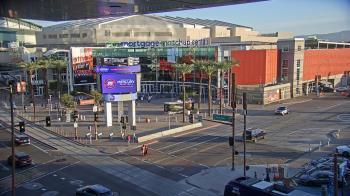 Weather camera view of Palomar Hotel.