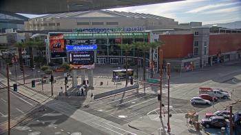 Weather camera view of Palomar Hotel.