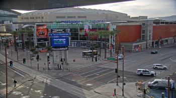 Weather camera view of Palomar Hotel.