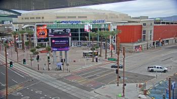 Weather camera view of Palomar Hotel.