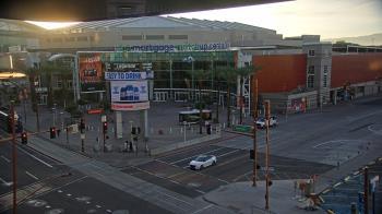 Weather camera view of Palomar Hotel.