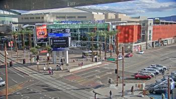 Weather camera view of Palomar Hotel.
