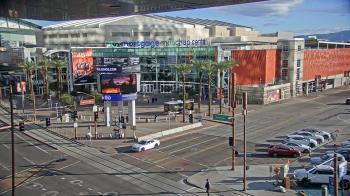 Weather camera view of Palomar Hotel.