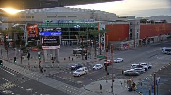 Weather camera view of Palomar Hotel.