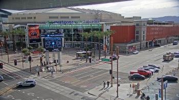 Weather camera view of Palomar Hotel.