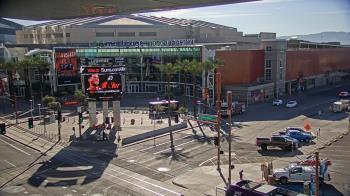 Weather camera view of Palomar Hotel.