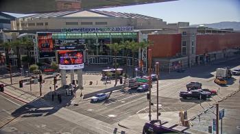Weather camera view of Palomar Hotel.