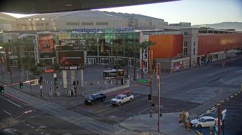 Weather camera view of Palomar Hotel.