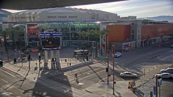 Weather camera view of Palomar Hotel.