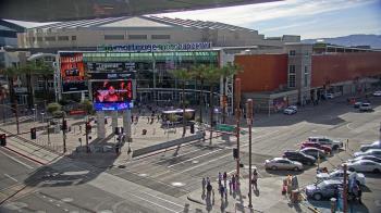Weather camera view of Palomar Hotel.