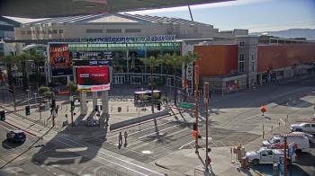 Weather camera view of Palomar Hotel.