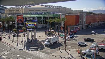 Weather camera view of Palomar Hotel.