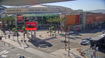 Weather camera view of Palomar Hotel.
