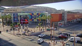 Weather camera view of Palomar Hotel.