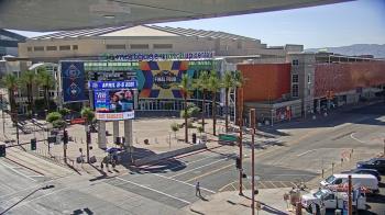 Weather camera view of Palomar Hotel.