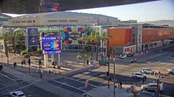 Weather camera view of Palomar Hotel.