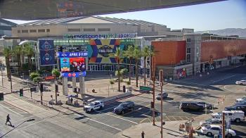 Weather camera view of Palomar Hotel.