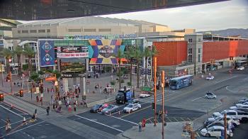 Weather camera view of Palomar Hotel.