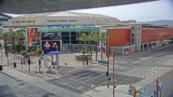Weather camera view of Palomar Hotel.