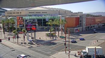 Weather camera view of Palomar Hotel.