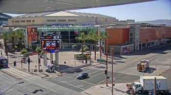 Weather camera view of Palomar Hotel.