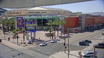 Weather camera view of Palomar Hotel.
