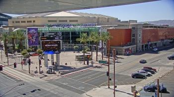 Weather camera view of Palomar Hotel.