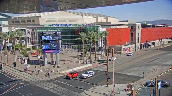 Weather camera view of Palomar Hotel.