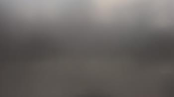 Weather camera view of Hilldale Elementary School.