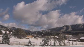 Weather camera view of Pine Strawberry Elementary School 12.