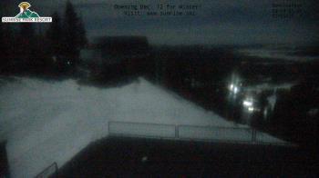 Weather camera view of Sunrise Park Resort 10650 ft elev.