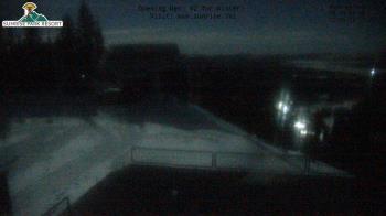 Weather camera view of Sunrise Park Resort 10650 ft elev.