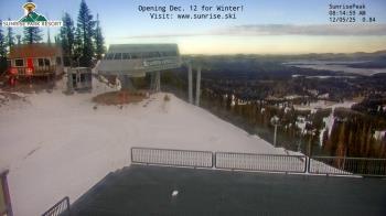 Weather camera view of Sunrise Park Resort 10650 ft elev.
