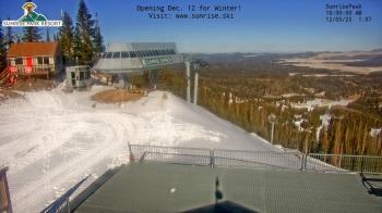 Weather camera view of Sunrise Park Resort 10650 ft elev.