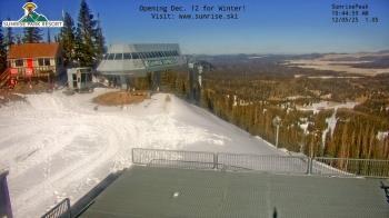 Weather camera view of Sunrise Park Resort 10650 ft elev.