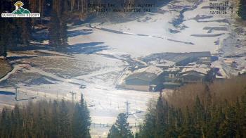 Weather camera view of Sunrise Park Resort 10650 ft elev.