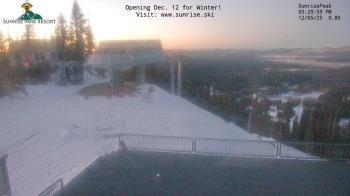 Weather camera view of Sunrise Park Resort 10650 ft elev.