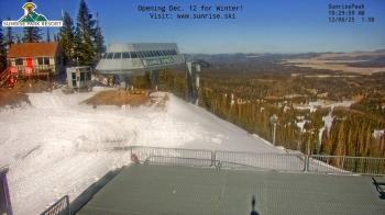 Weather camera view of Sunrise Park Resort 10650 ft elev.