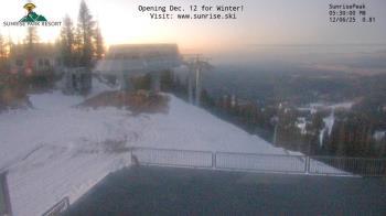Weather camera view of Sunrise Park Resort 10650 ft elev.