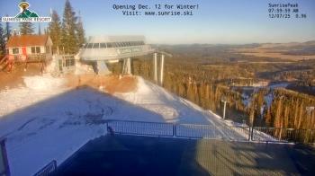Weather camera view of Sunrise Park Resort 10650 ft elev.